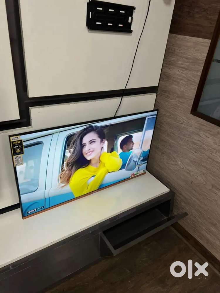 43 inch 4K QLED TV- Voice assistant- NEW TV- Onsite warranty