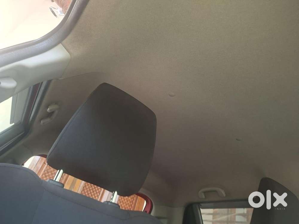 Swift Vxi 2022 Red  1st Owner  Lady Driven  Urgent Sale