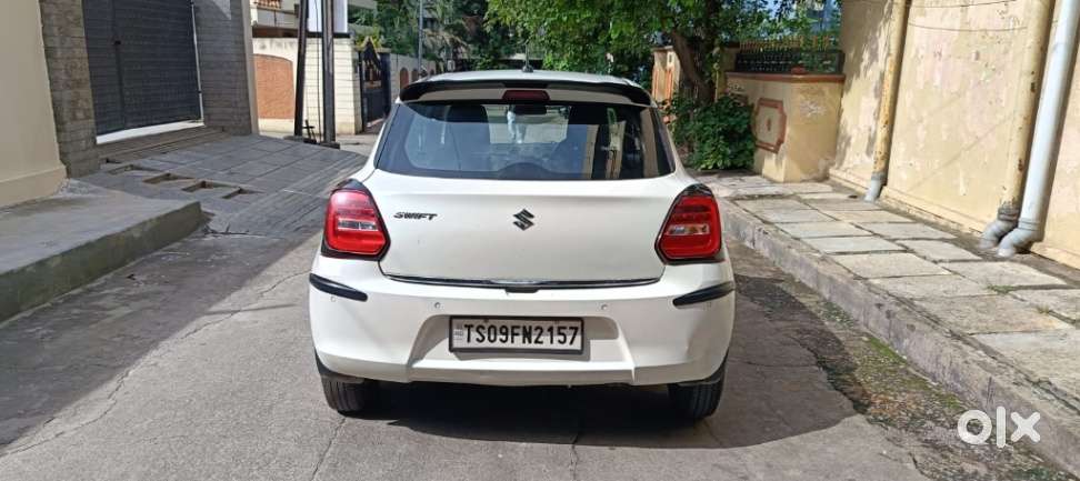 Maruti Suzuki Swift Vxi Ags, 2020, Petrol