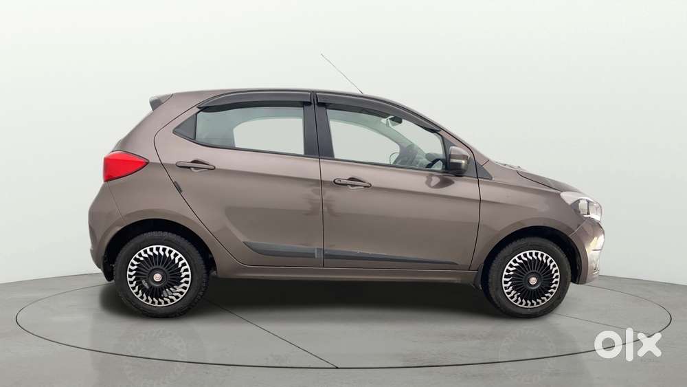 Tata Tiago 1.2 Revotron Xza, 2019, Petrol