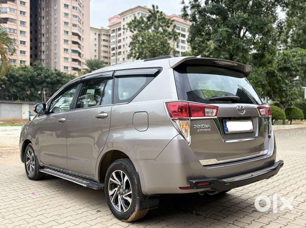 Toyota Innova Crysta [2020-ongoing] 2.4 GX 8 STR, 2021, Diesel