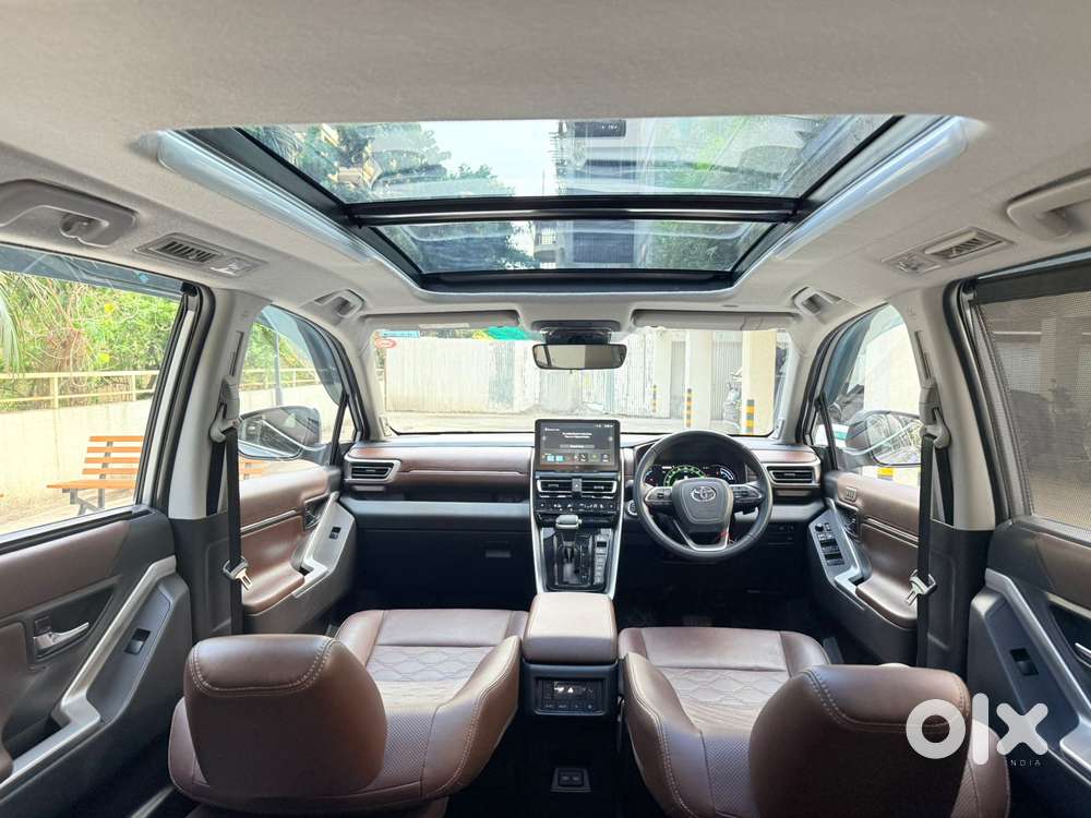 Toyota Innova Hycross 2.0 Zx (o) Hybrid 7 Str, 2024, Petrol