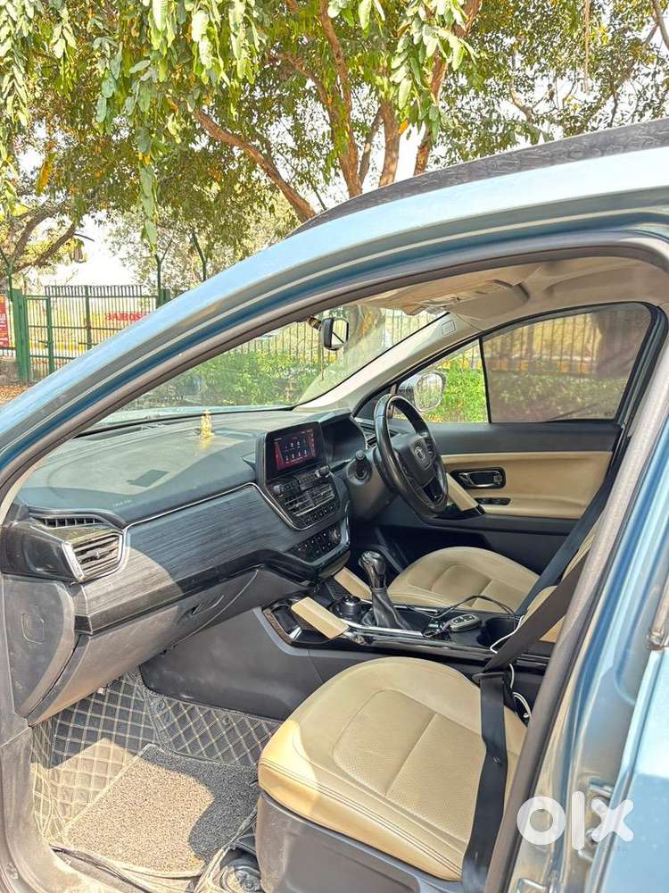 Tata Safari Top Model Automatic Xza+ Adventure 6str