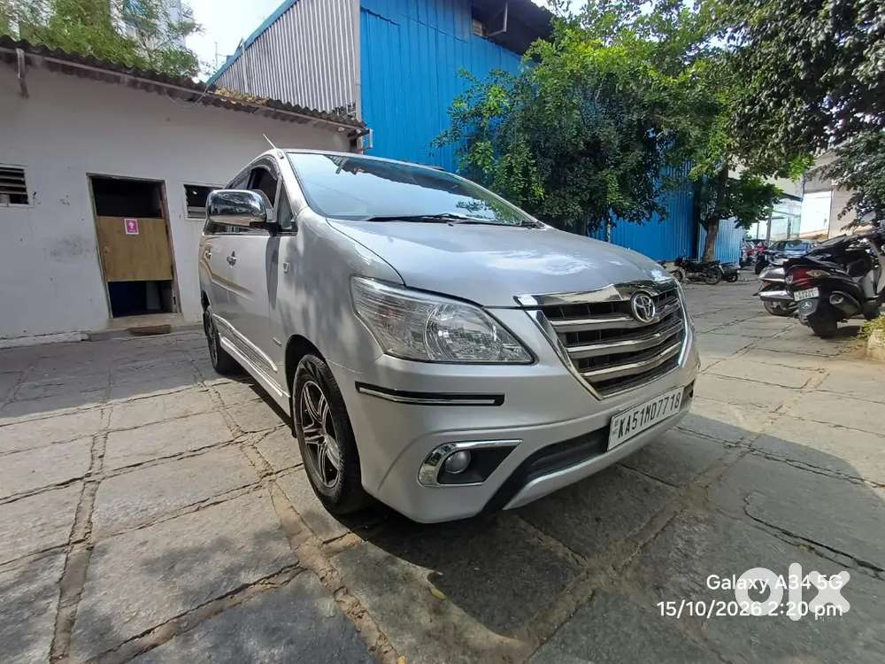 Toyota Innova 201