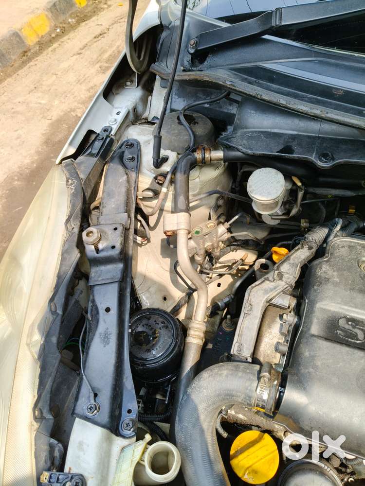 Maruti Suzuki Swift Dzire Ldi Optional, 2016, Diesel