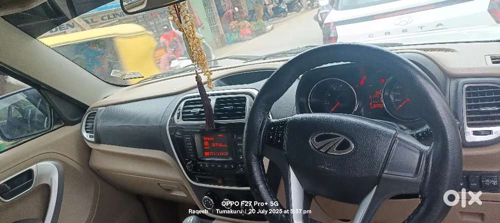 Mahindra Tuv 300 2016