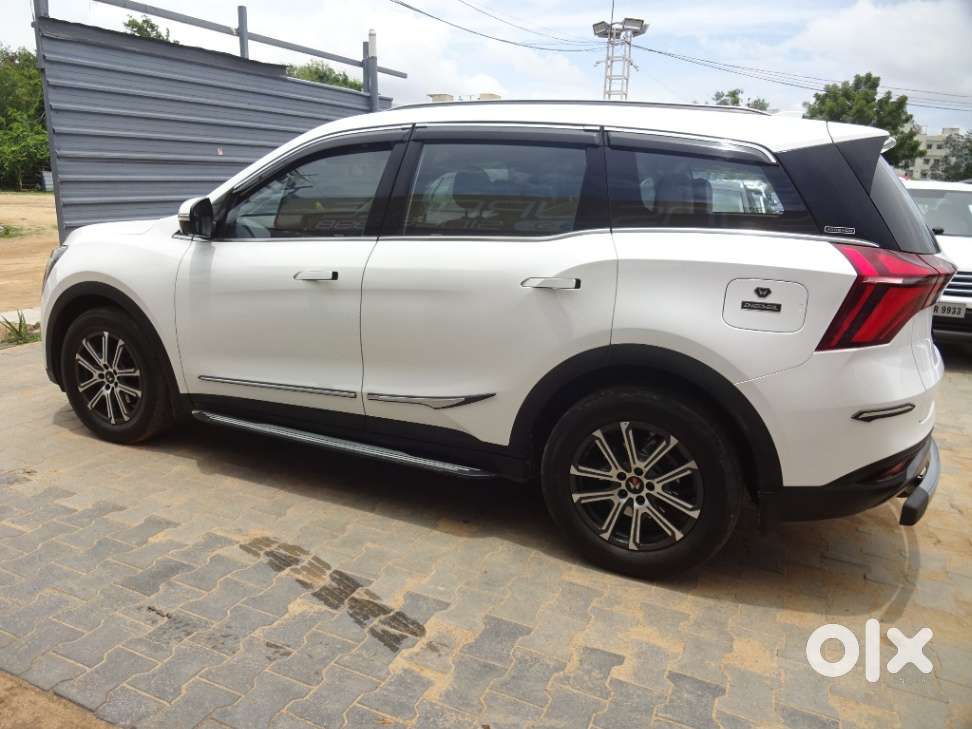 Mahindra Xuv700 2.2 Ax 7 Diesel At Luxury Pack Str Awd, 2025, Diesel