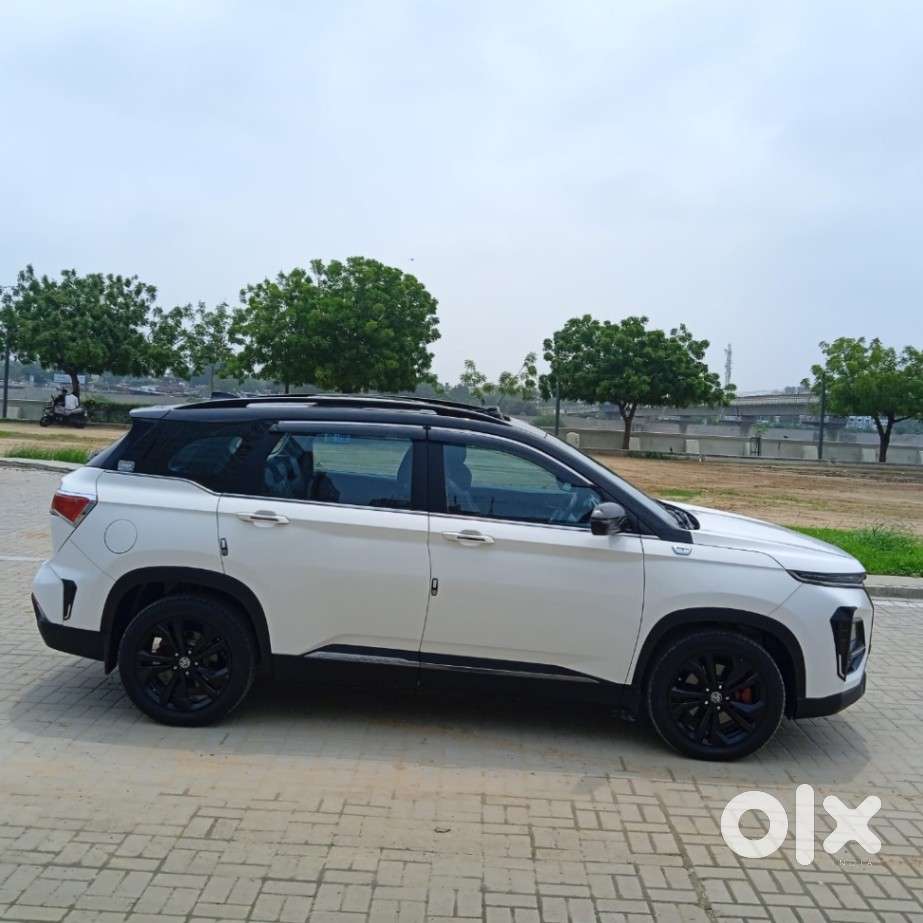 Mg Hector Plus, 2025, Petrol