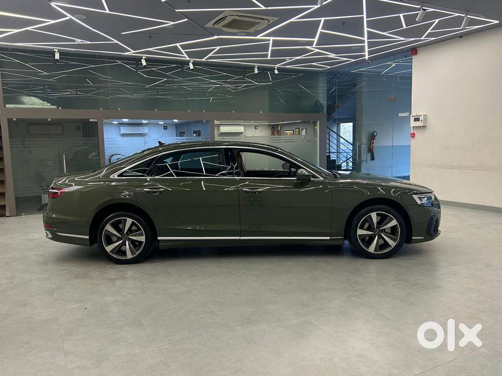 Audi A8 L Technology, 2022, Petrol