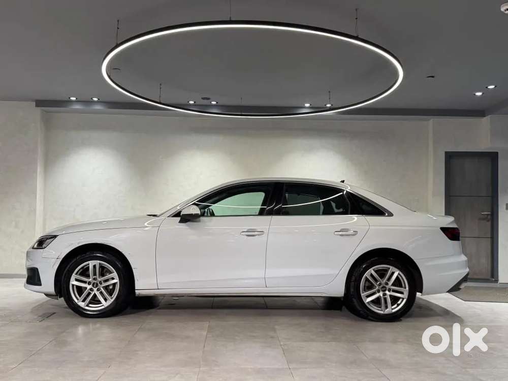 Audi A4 2.0 Premium Plus 40 Tfsi, 2024, Petrol
