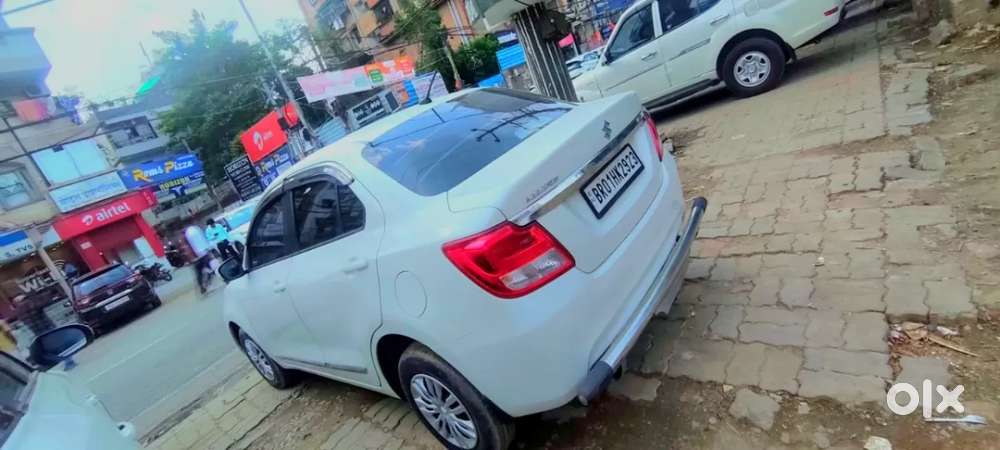 Maruti Suzuki Dzire 1.2 Vxi, 2023, Petrol