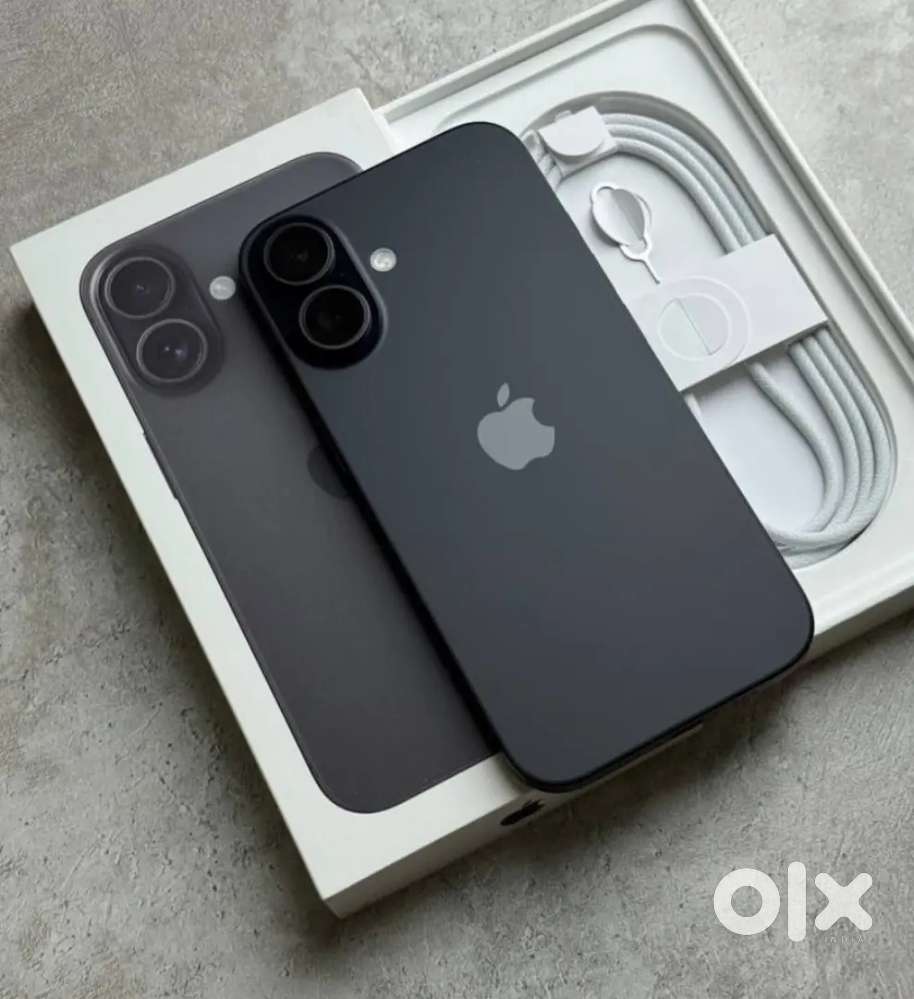 I PHONE 17 IN MINT CONDITION 256GB STORAGE IMMACULATE CONDITION 100%