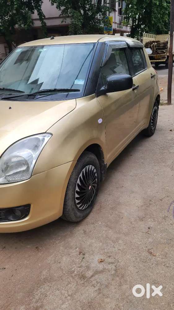 Maruti Suzuki Swift 2006 Petrol 118000 Km Driven