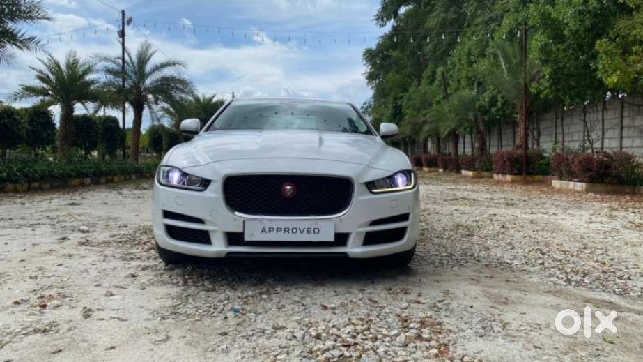 Jaguar Xe Prestige, 2017, Petrol