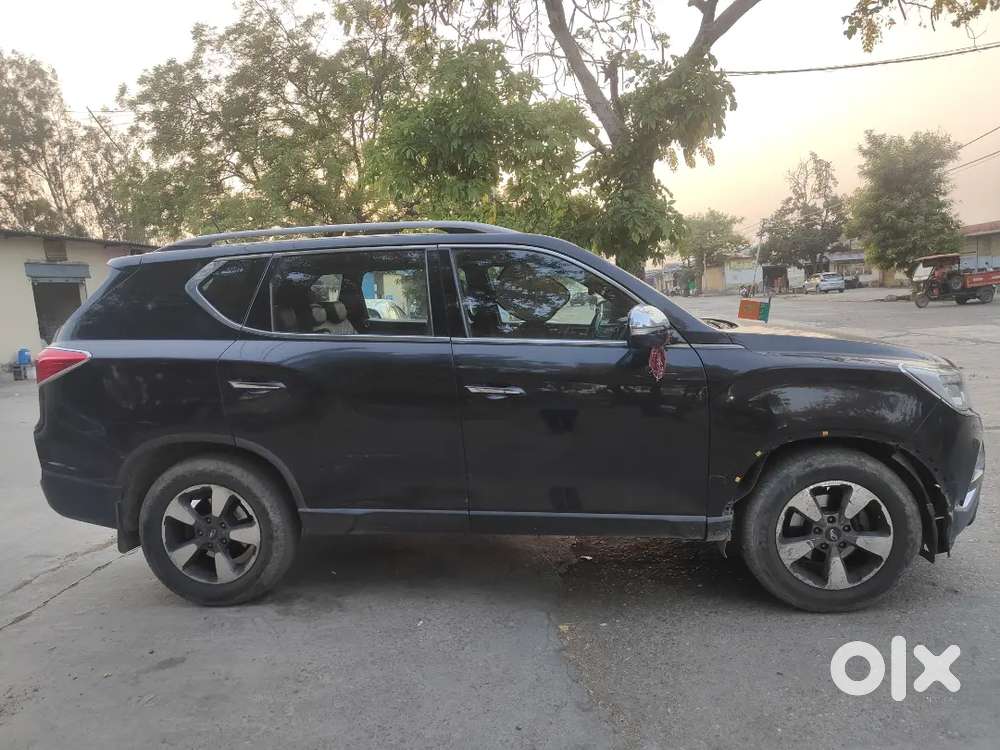 Mahindra Alturas G4 2019