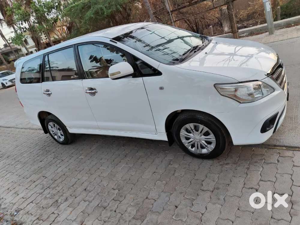 Toyota Innova 2.5 G 2012