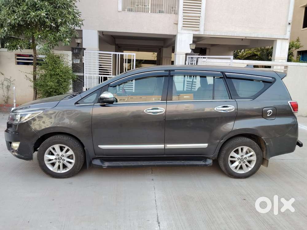 Toyota Innova Crysta G 8 Str, 2017, Diesel