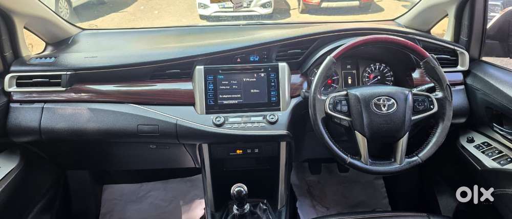 Toyota Innova Crysta 2.4 V, 2017, Diesel