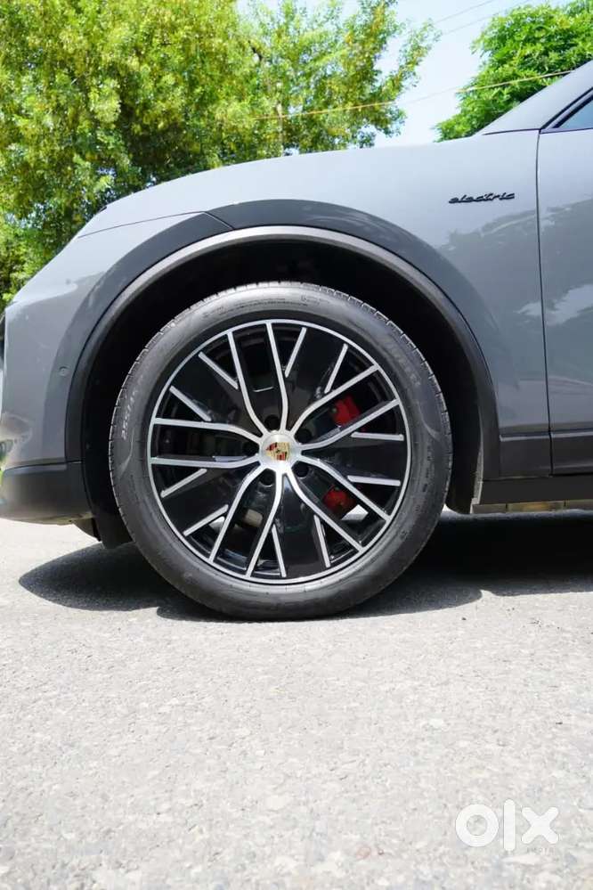 Porsche Macan Ev 4s  2025