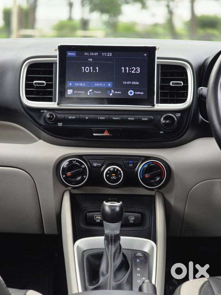 Hyundai Venue 1.0 S (o) Turbo Dct, 2024, Petrol