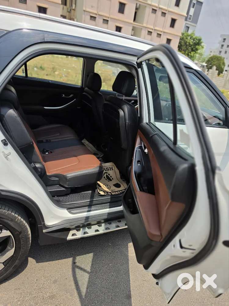 Hyundai Alcazar Signature 2023