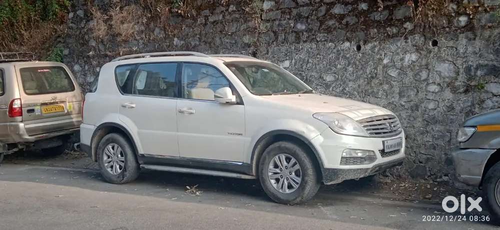 Mahindra Rexton 2014 Diesel 120 Km Driven