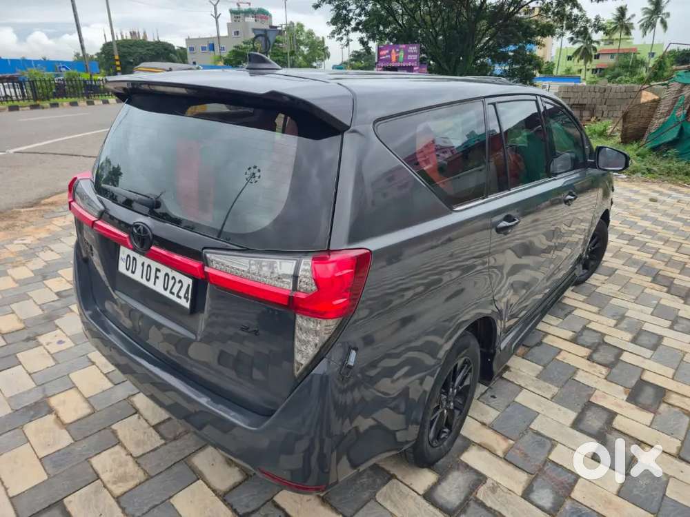 Toyota Innova Crysta 2016