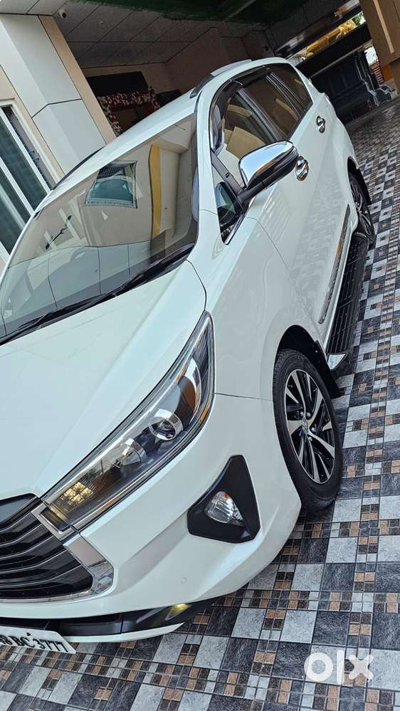 Toyota Innova Crysta 2.8z Automatic, 2021, Diesel