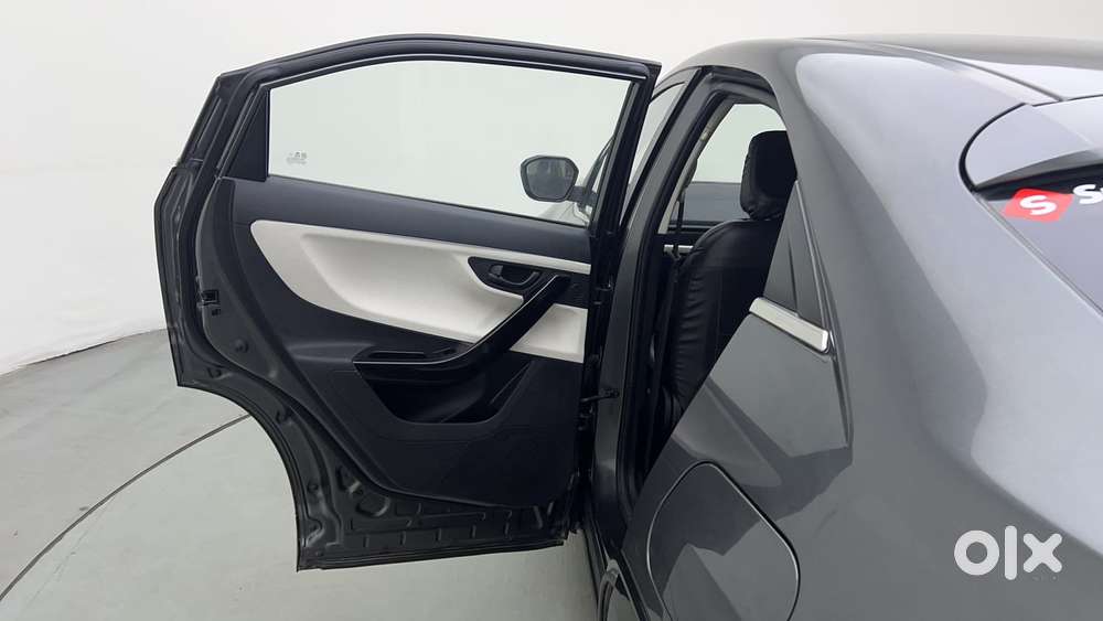 Tata Curvv Creative Plus S 1.2 Revotron Petrol 7dca, 2024, Petrol