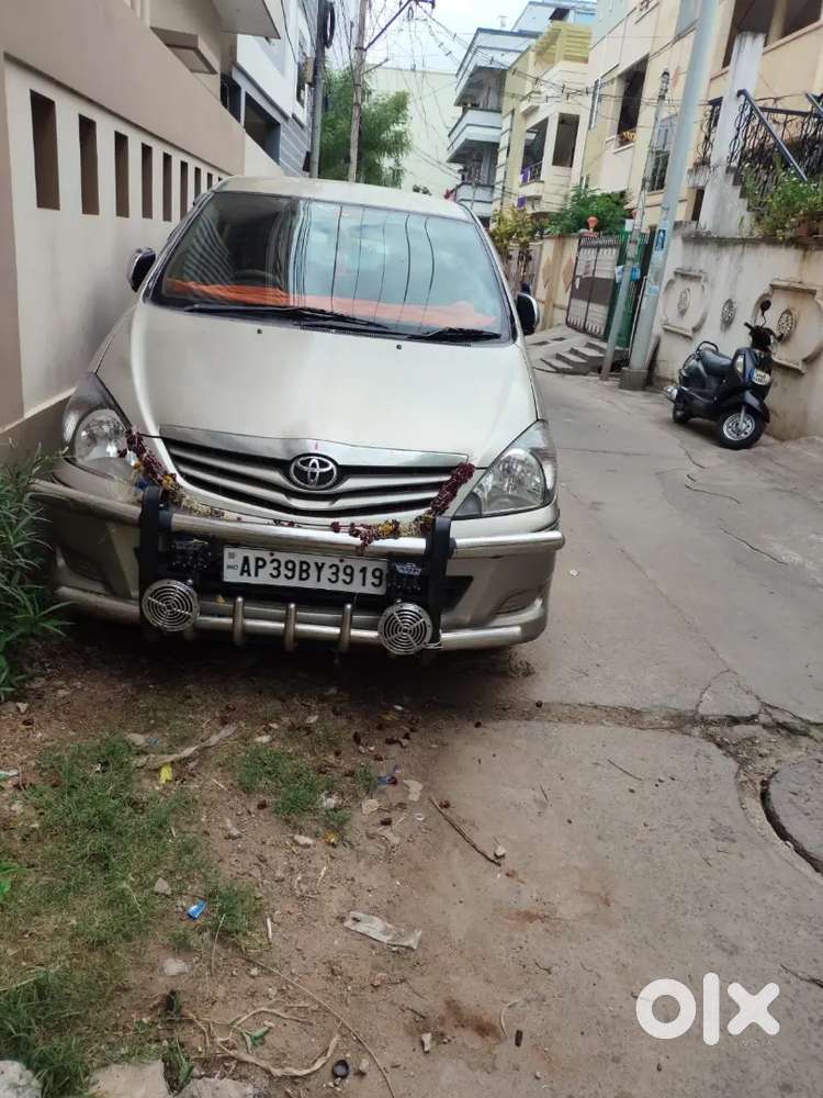 Toyota Innova 2.5 G 2010