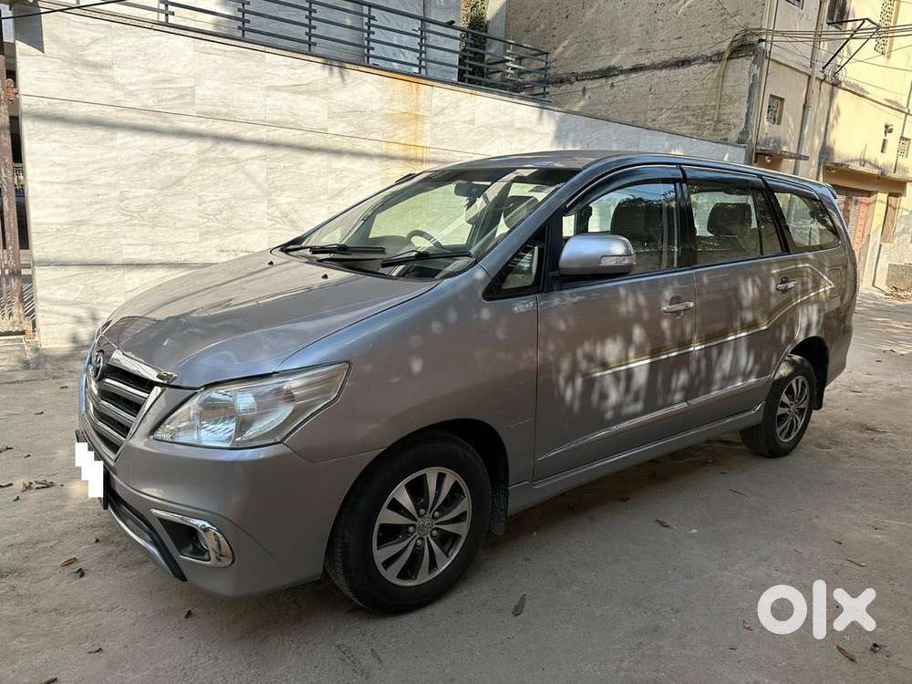 Toyota Innova 2.5 Vx 7 Seater Bs Iv, 2016, Diesel