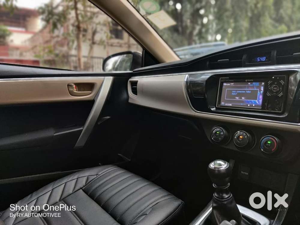 Toyota Corolla Altis 2015 Petrol Well Maintained