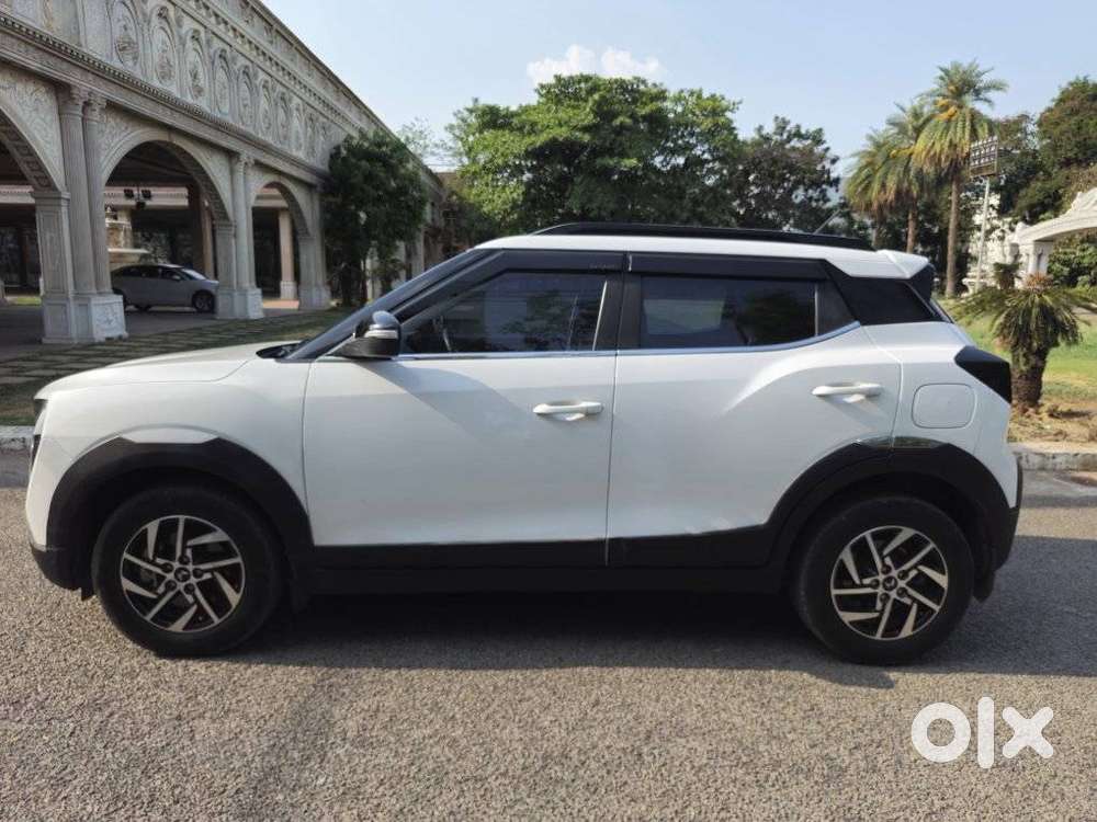 Mahindra Xuv 3xo Ax5 Ds Mt, 2024, Diesel