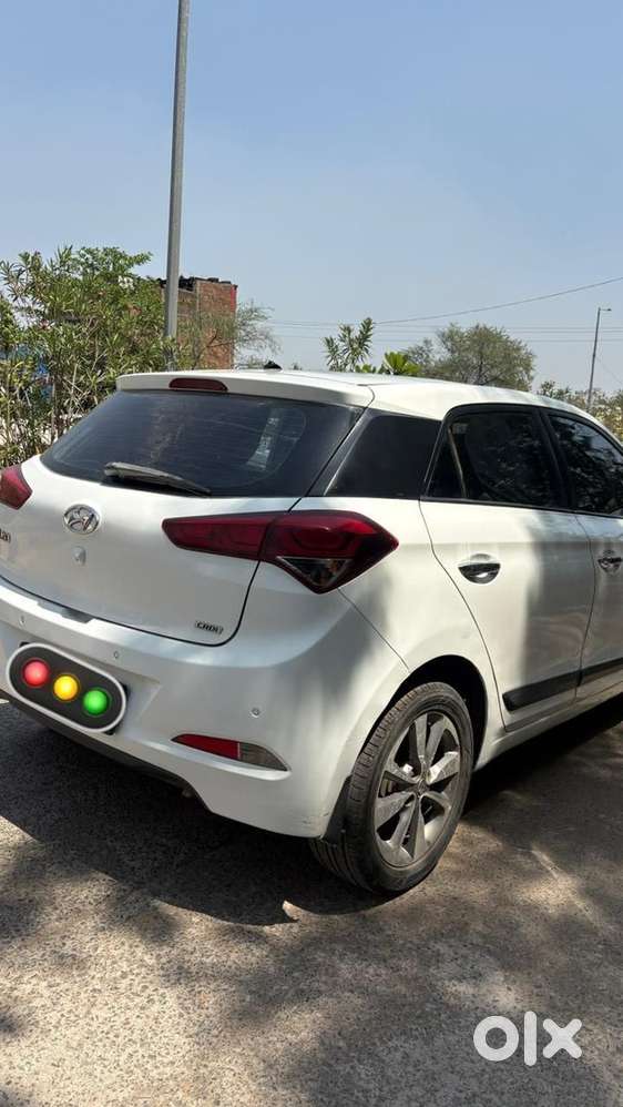 Plz Genuine Buyers Hi Msg Krein  Hyundai I20 Top Model