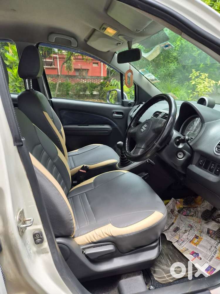 Maruti Suzuki Ritz Vxi, 2012, Petrol