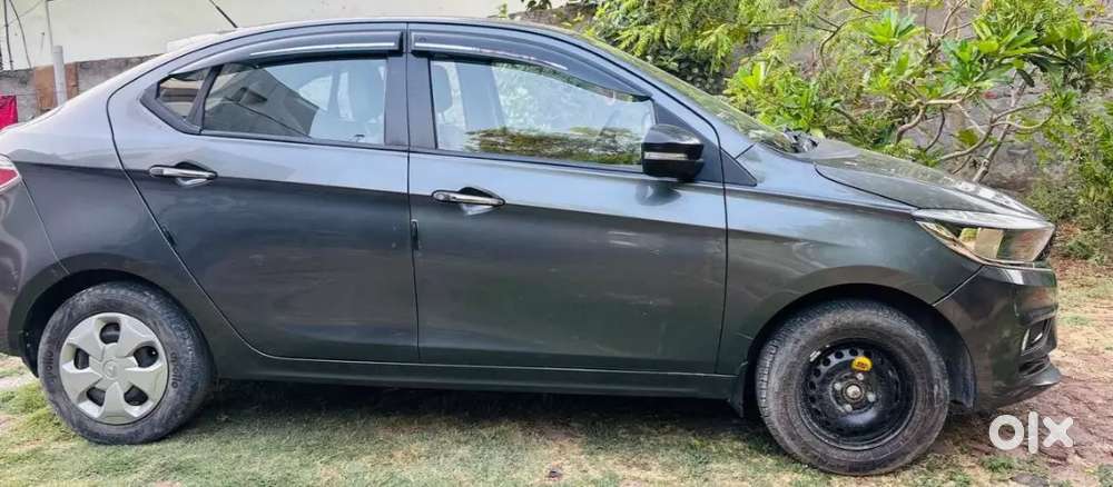 Tata Tigor Xz 2022 Pure Petrol Daytona Grey Color