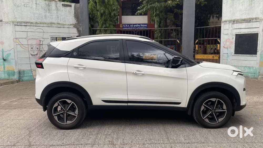 Tata Nexon Creative Plus 1.2 Revotron Petrol 6 Amt, 2023, Petrol