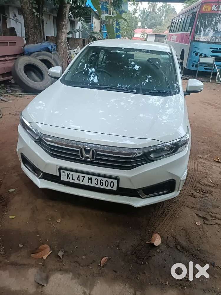 Honda Amaze 2024 Petrol 11000 Km Driven Xtra Fitting Company