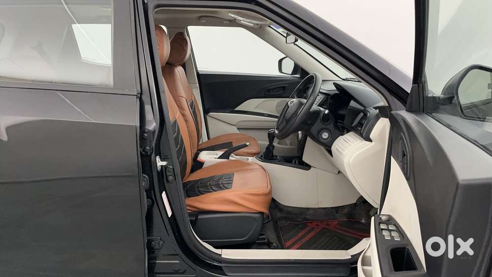 Mahindra Xuv300 W6, 2023, Petrol