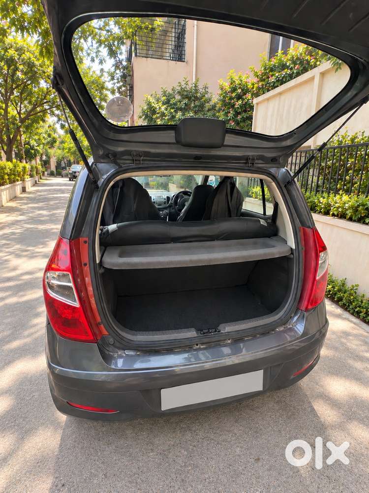 Hyundai I10 Sportz 2011