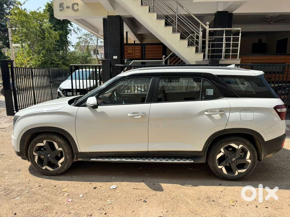 Hyundai Alcazar Petrol 2021 Top Model
