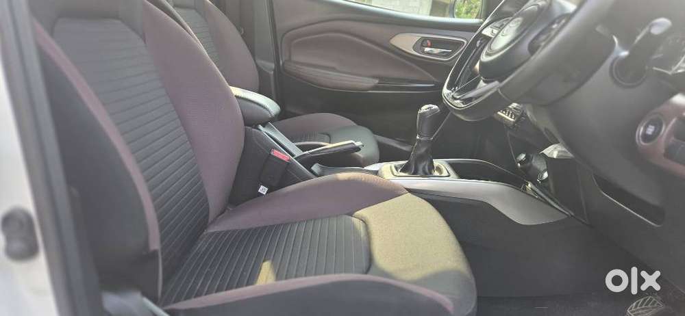 Toyota Urban Cruiser Taisor V 1.0 Petrol Mt, 2025, Petrol