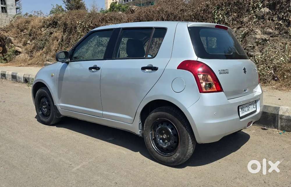 Maruti Suzuki Swift 2011 Cng & Hybrids 120000 Km Driven