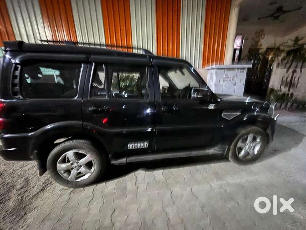 Mahindra Diesel 2021 Car