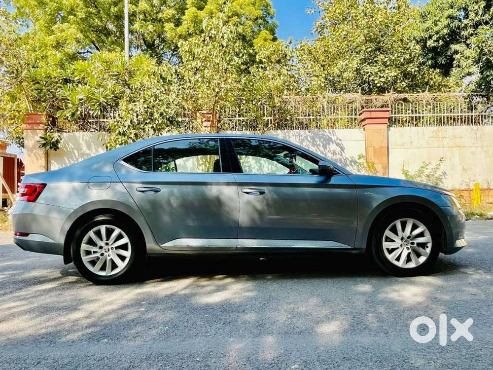 Skoda Superb Lk 1.8 Tsi At, 2019, Petrol
