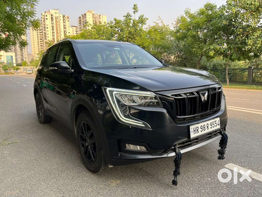 Mahindra Xuv700 2.0 Ax 7 Petrol Mt Str, 2022, Petrol