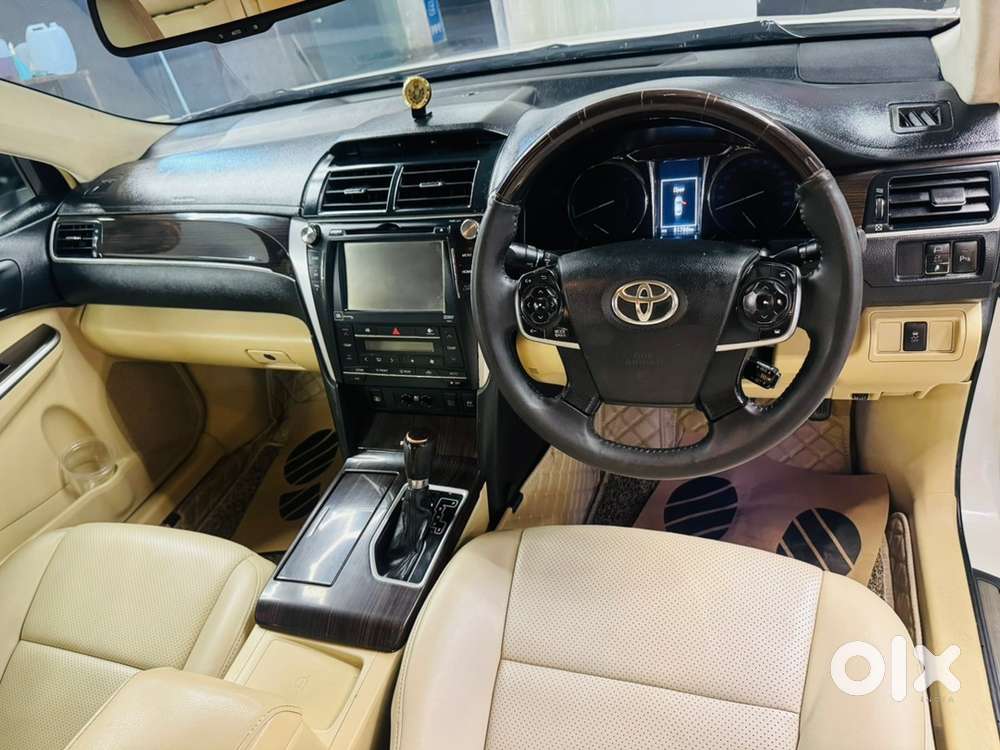 Toyota Camry Hybrid 2017