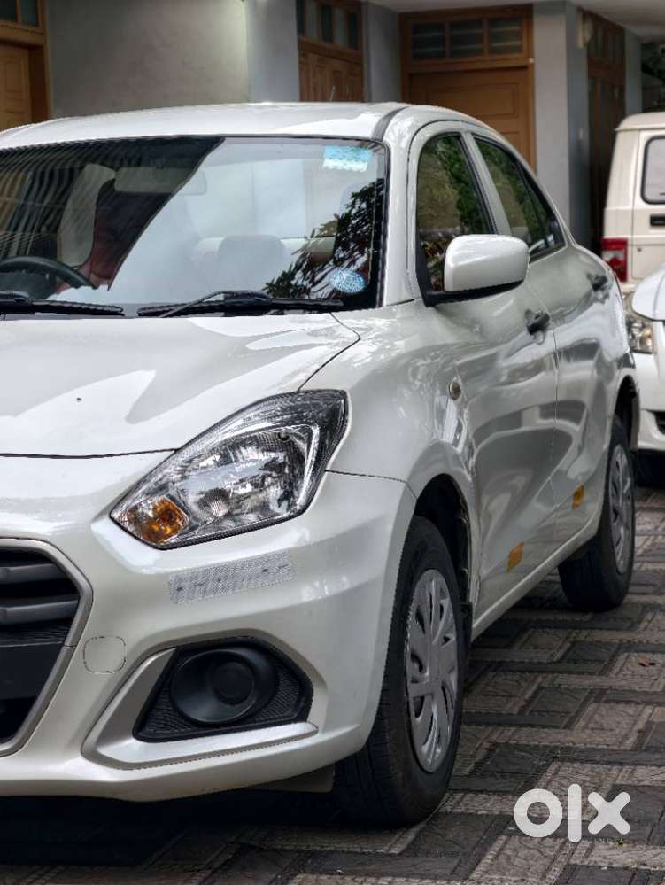 Maruti Suzuki Dzire 1.2 Lxi, 2023, Petrol
