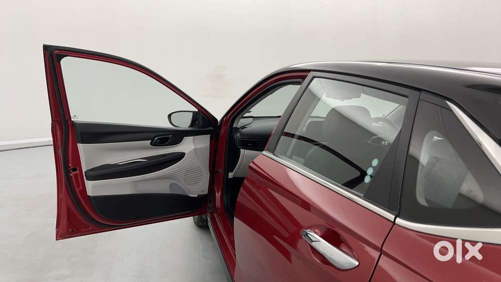 Hyundai New I20 1.2 Asta (o) Ivt, 2023, Petrol