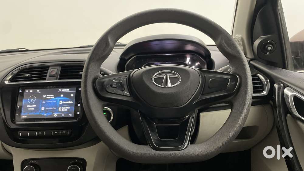 Tata Tigor Xza Plus, 2022, Petrol